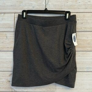 NWT old navy skirt - size small